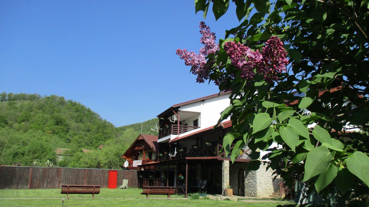 Cabana Poiana Galdei Luaran gambar